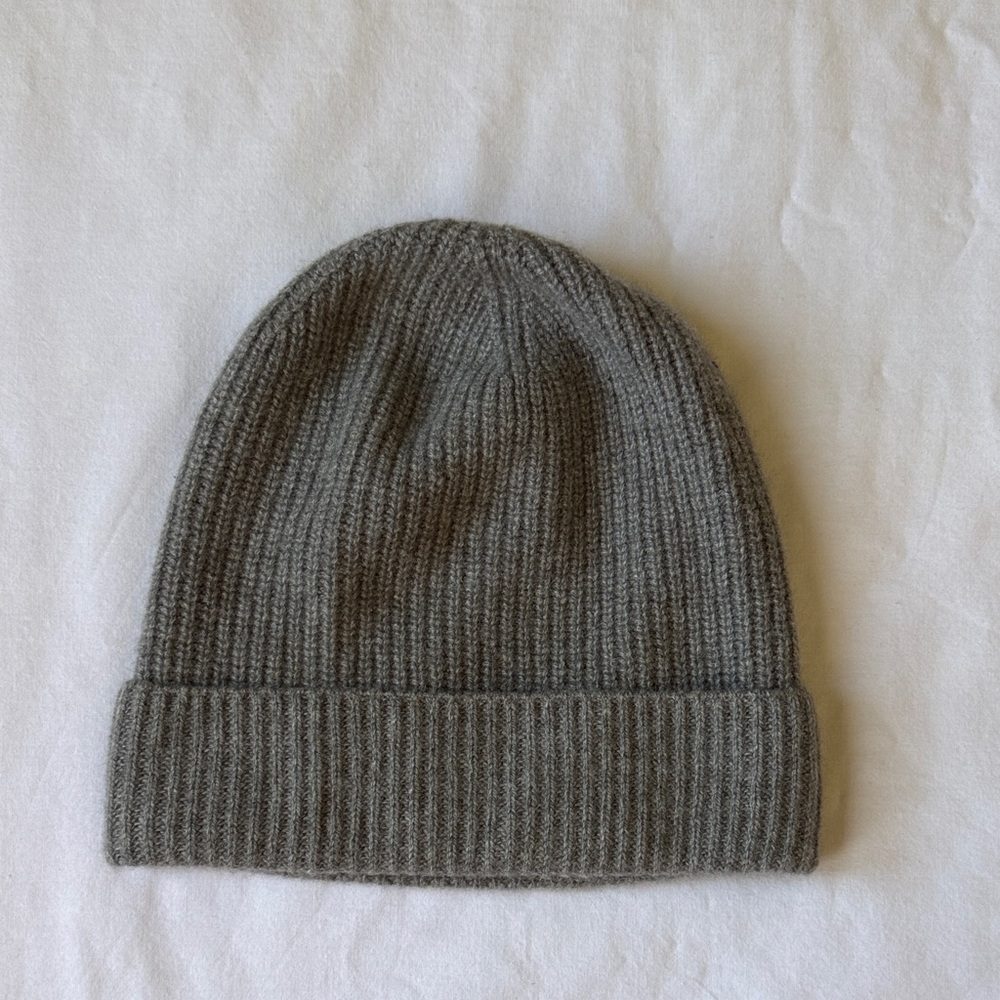 COS Gray Ribbed Knit Beanie